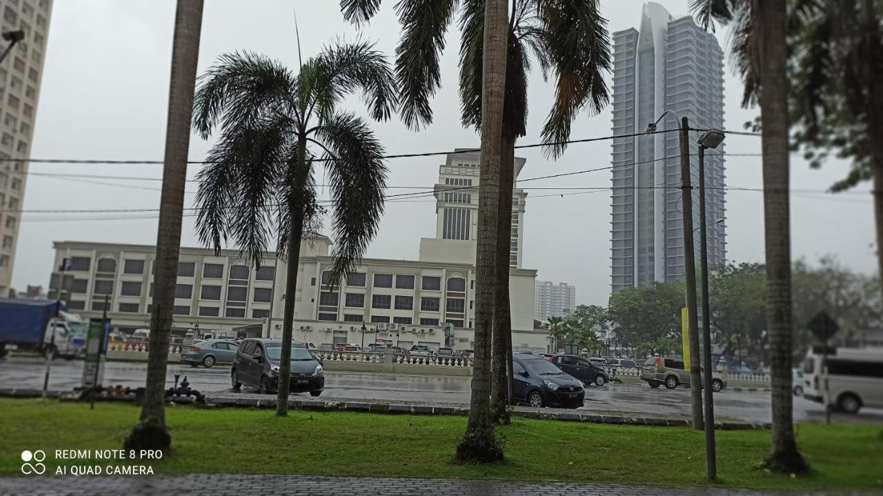 69m² 2 slaapkamer, 1 privé badkamer Appartement in Kota Bharu centrum Buitenkant foto