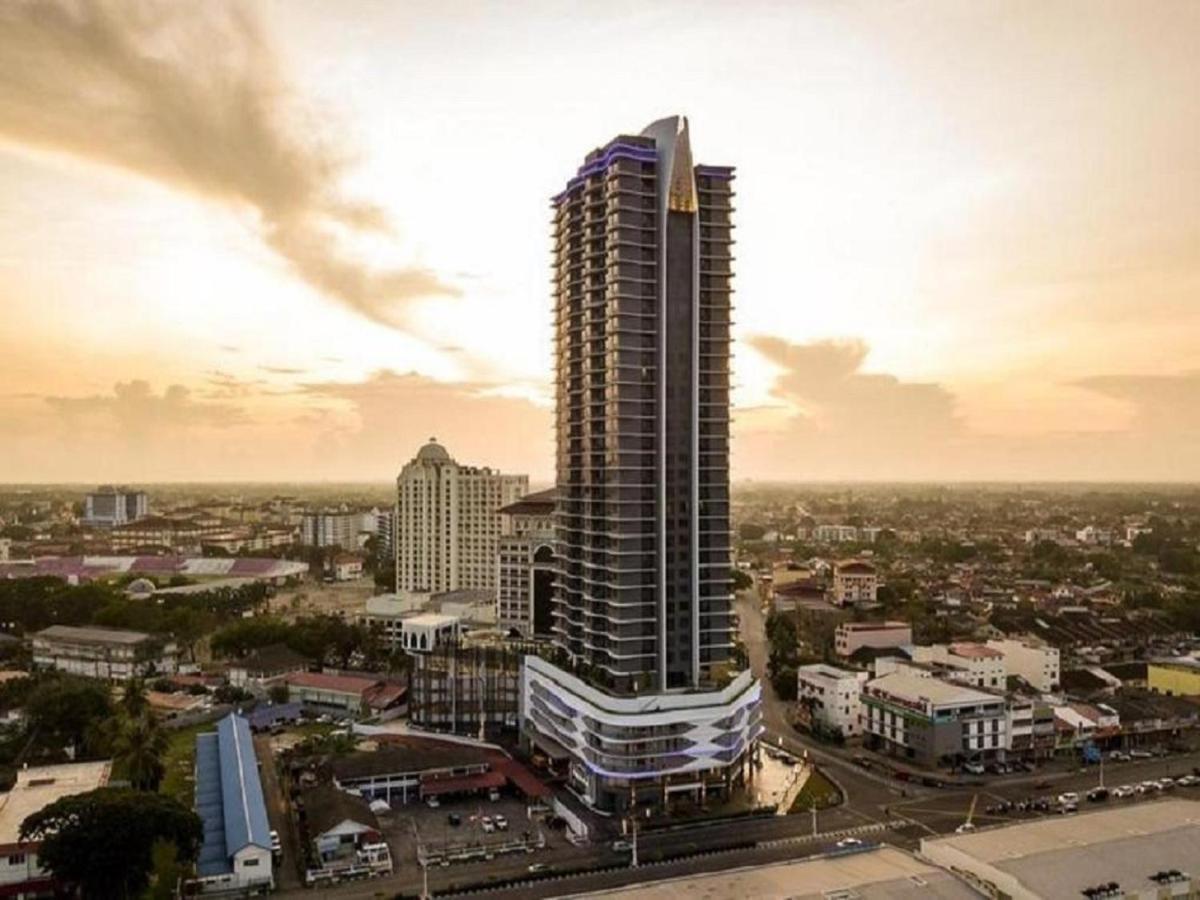 69m² 2 slaapkamer, 1 privé badkamer Appartement in Kota Bharu centrum Buitenkant foto