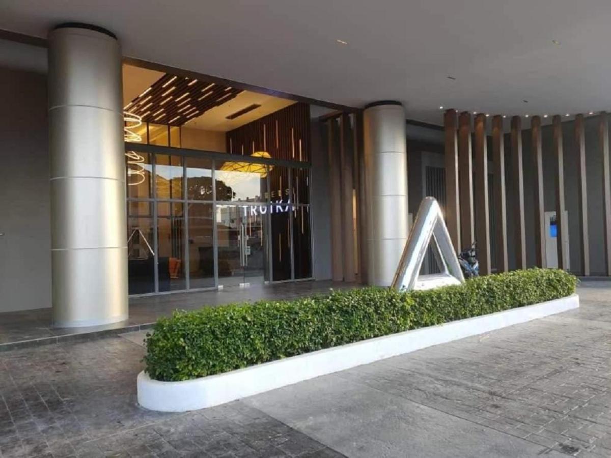 69m² 2 slaapkamer, 1 privé badkamer Appartement in Kota Bharu centrum Buitenkant foto