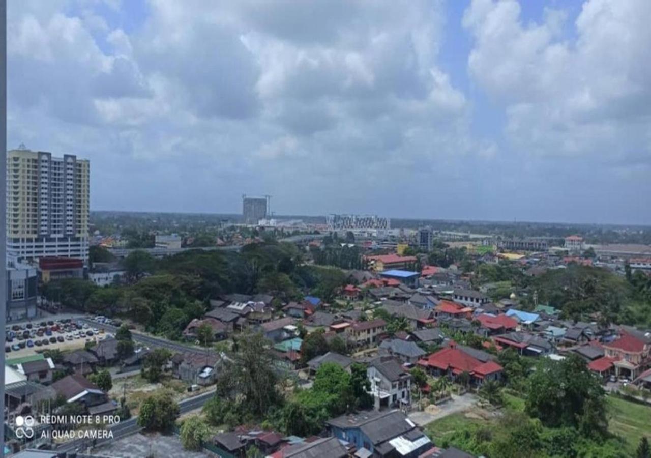 69m² 2 slaapkamer, 1 privé badkamer Appartement in Kota Bharu centrum Buitenkant foto