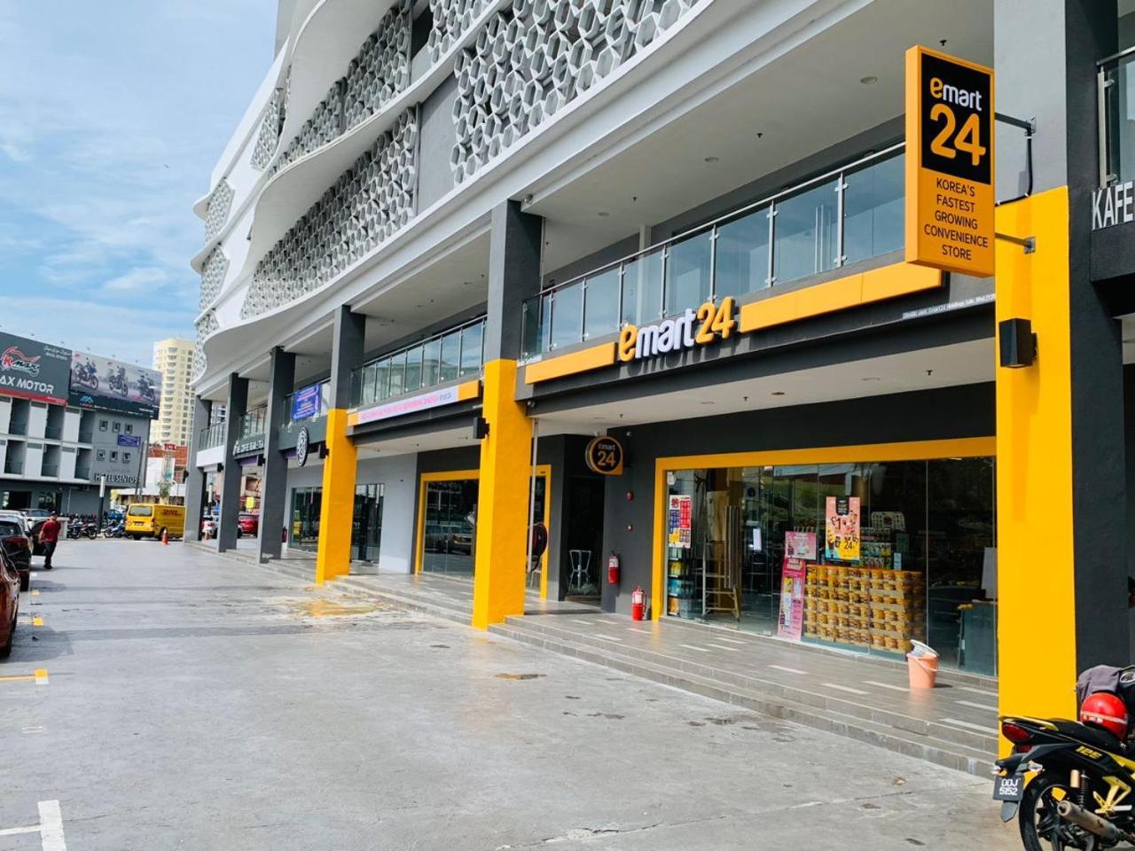 69m² 2 slaapkamer, 1 privé badkamer Appartement in Kota Bharu centrum Buitenkant foto