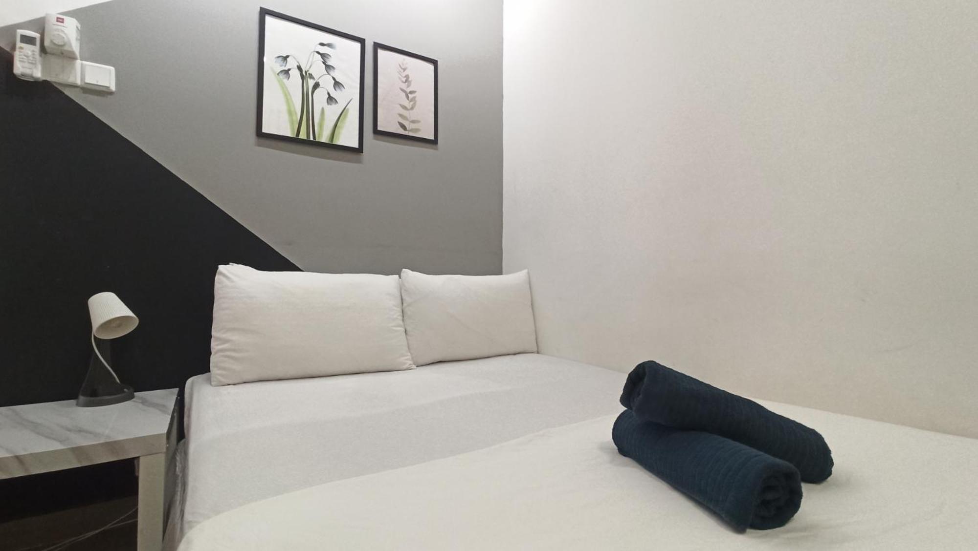 69m² 2 slaapkamer, 1 privé badkamer Appartement in Kota Bharu centrum Kamer foto